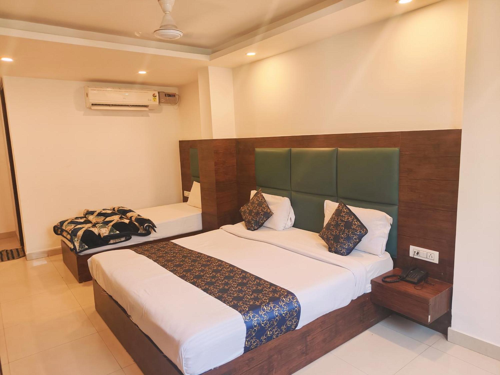 Z Black Plaza Near Igi Airport Delhi Hotel